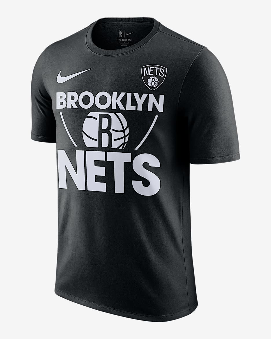 NBA×Nike Brooklyn Nets Tシャツ ブラック Brooklyn Nets Courtside Men's Nike NBA T-Shirt. Nike.com
